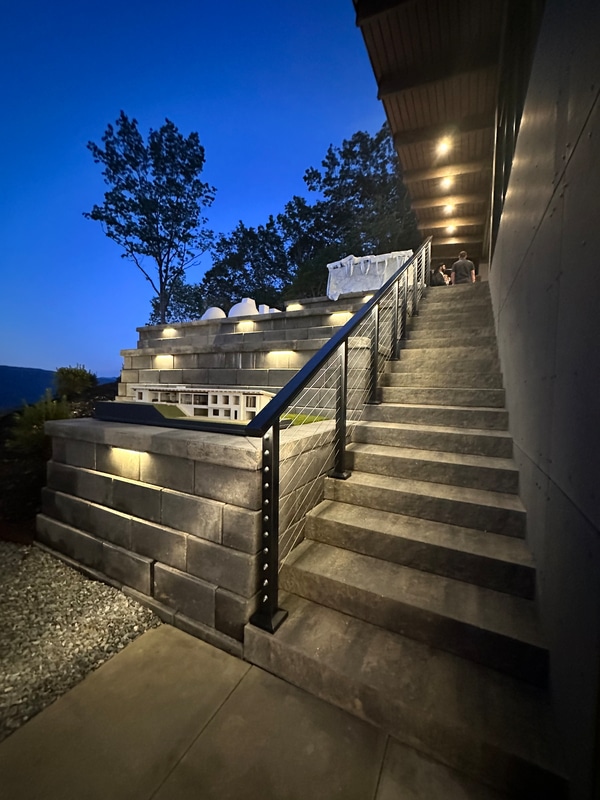DesignRail® Custom with CableRail and Rail Lighting